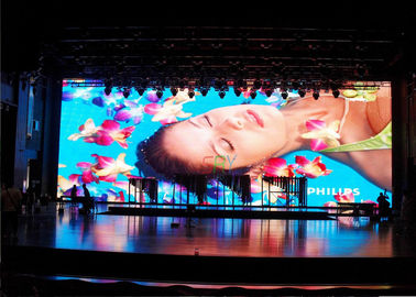 Ángulo amplio de opinión de la pantalla LED interior de la publicidad de la pantalla de vídeo 7KG de P4 LED proveedor