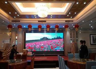 Pared video interior de P7.62 SMD LED, exhibición orientada hacia el servicio delantera comercial proveedor
