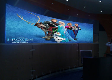 los paneles curvados echada del pixel LED de 5m m 1/16 pantalla LED comercial actual constante de la exploración proveedor