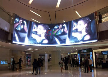 los paneles curvados echada del pixel LED de 5m m 1/16 pantalla LED comercial actual constante de la exploración proveedor