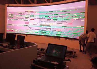 El color de la sala de reunión 4m m curvó las pantallas del LED con alta frecuencia de actualización proveedor