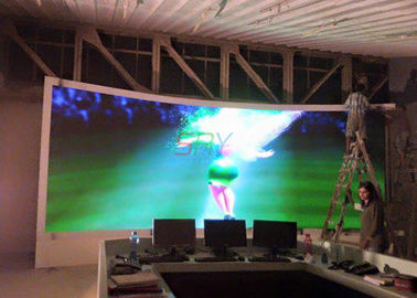 El color de la sala de reunión 4m m curvó las pantallas del LED con alta frecuencia de actualización proveedor