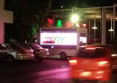 El camión de la publicidad de IP65 PH10mm montó mantenimiento posterior movible de la pantalla del LED proveedor
